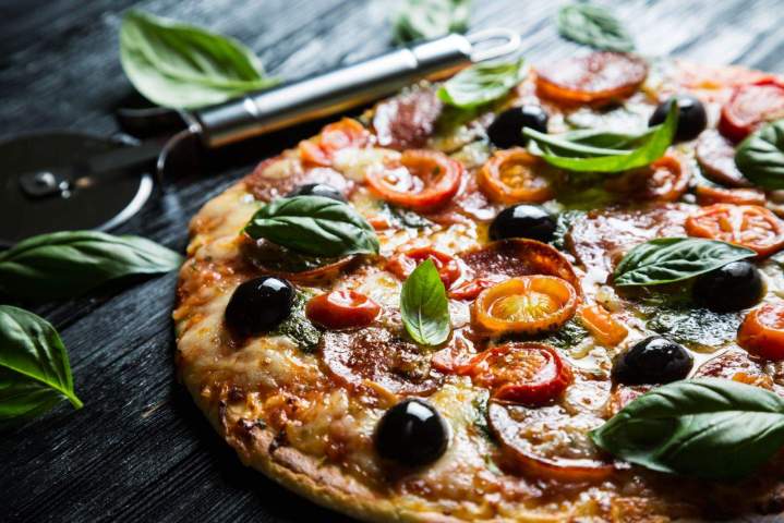 Pizzas artisanales savoureuses pour une pause détente réussie